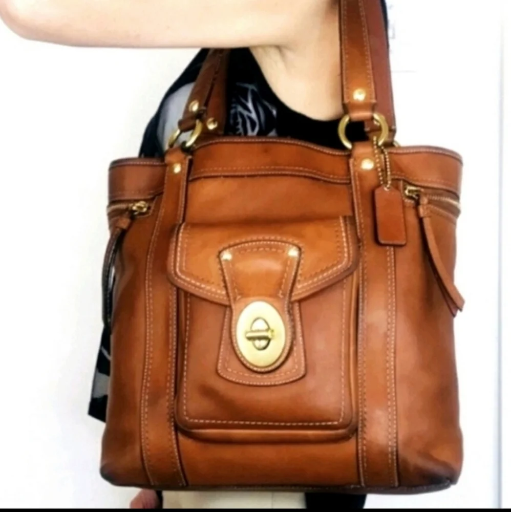 Coach Legacy Gigi Whiskey Saddle Leather!